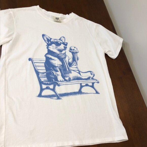Corgi Dog Eating Ice Cream Unisex T-Shirt Size M Pre-Owned - Picture 5 of 14